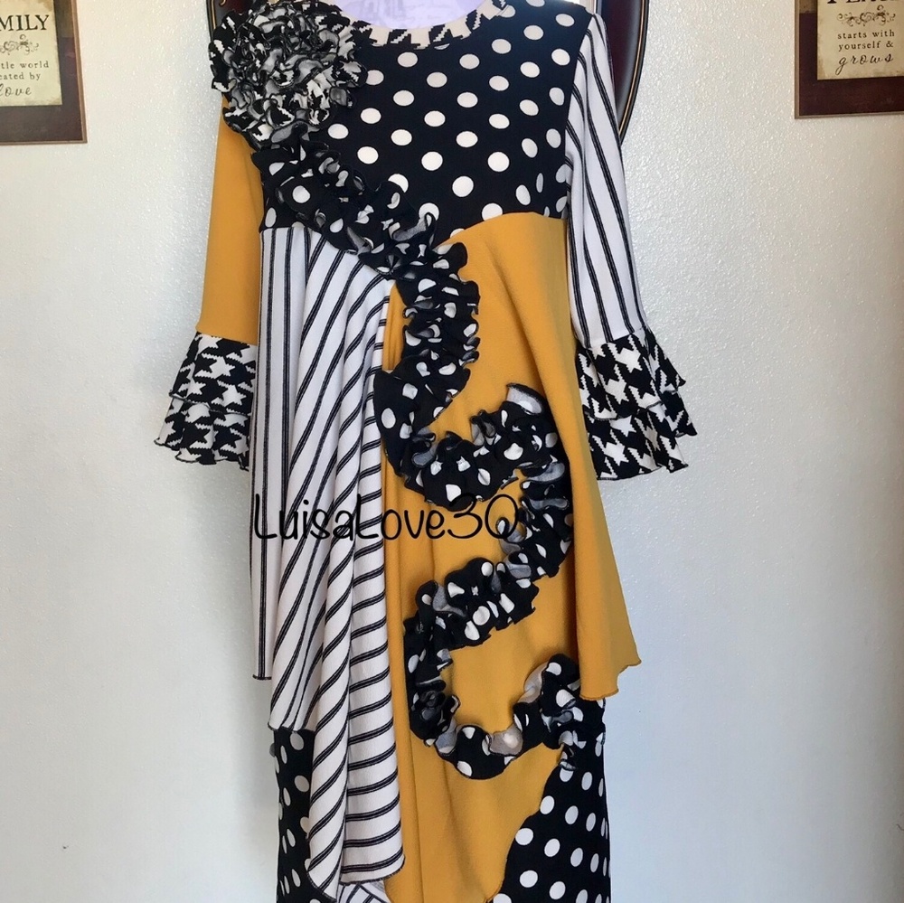 ●SOLD●Unique patchwork Tunic - Picture 2 of 5